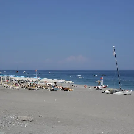 Διαμέρισμα Topazio Letojanni